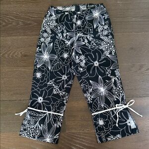 A-list by Wrapper Floral cargo  pants Black and White print